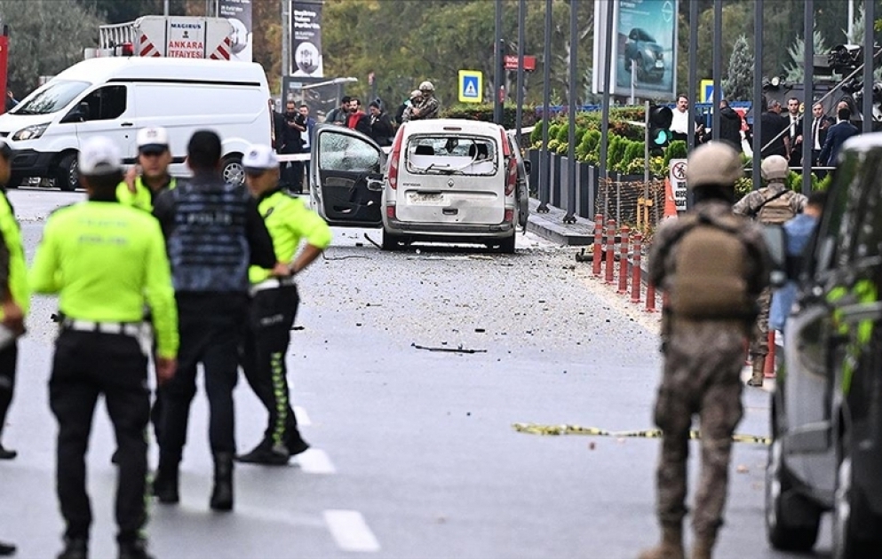 Türkiyə DİN-in Təhlükəsizlik Baş İdarəsinə terror hücumu olub, iki nəfər yaralanıb