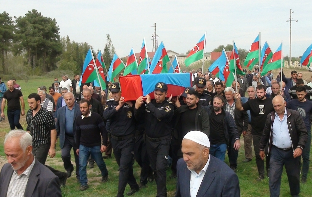 Otuz il əvvəl itkin düşən Seyfulla Tairovun Edillidə aşkarlanan nəşinin qalıqları Saatlıda torpağa tapşırılıb