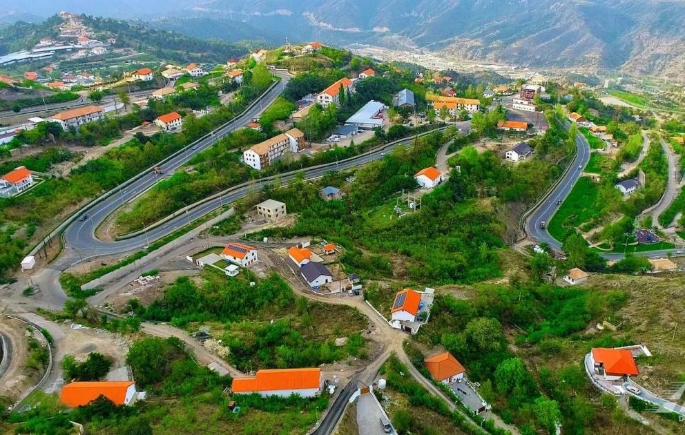 Laçın şəhərində yolların bərpası yaxın müddətdə yekunlaşacaq