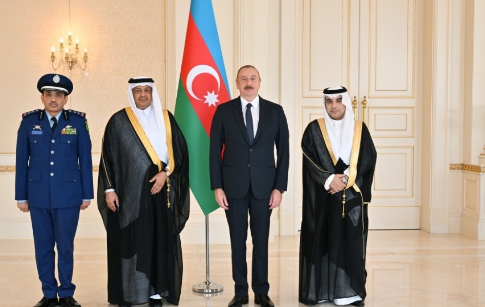 Президент Ильхам Алиев принял верительные грамоты новоназначенного посла Саудовской Аравии в нашей стране