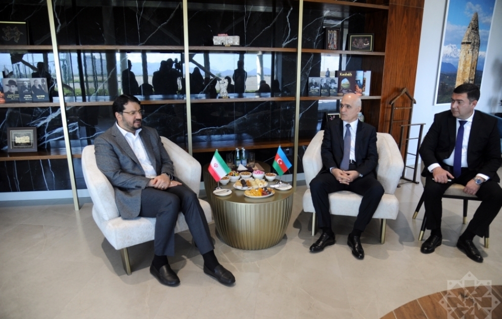 Iran’s Minister of Roads and Urban Development visits Azerbaijan