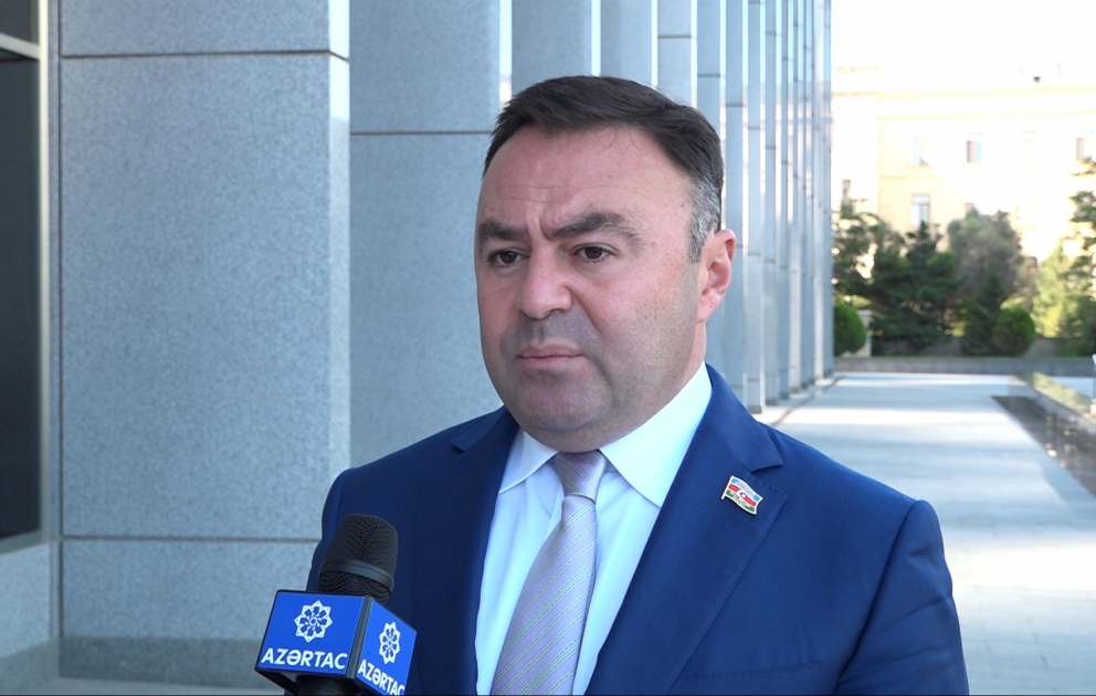 Elnur Allahverdiyev: Azərbaycana qarşı qərəzli yanaşma ənənəyə çevrilib