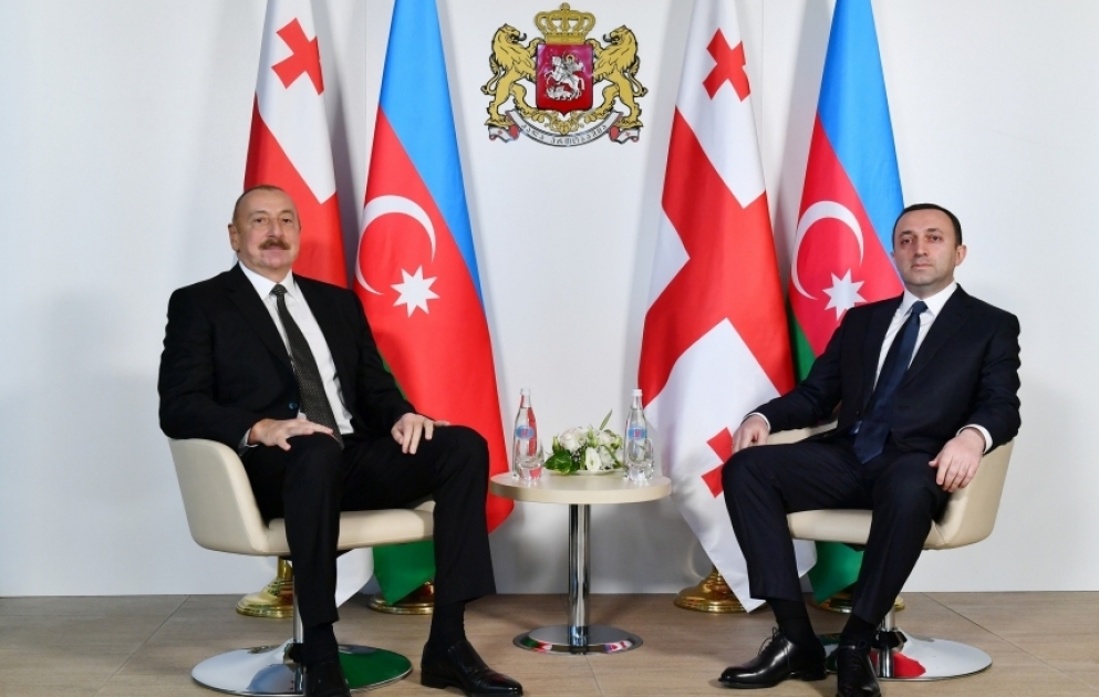 Prezident İlham Əliyevin Gürcüstanın Baş naziri İrakli Qaribaşvili ilə təkbətək görüşü olub