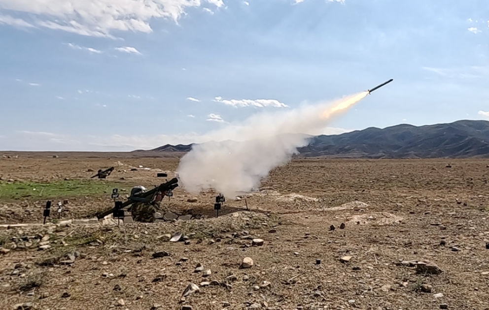 Komando bölmələrində döyüş atışlı məşğələlər keçirilir