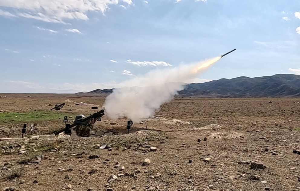 Commando units conduct live-fire training classes
