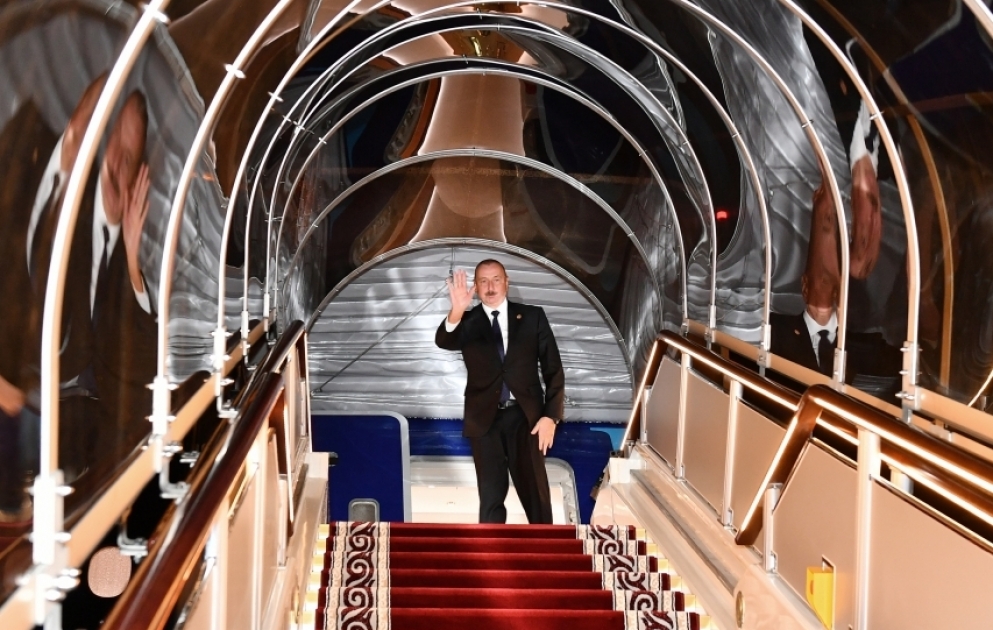 Präsident Ilham Aliyev beendet seinen Besuch in Kirgisistan