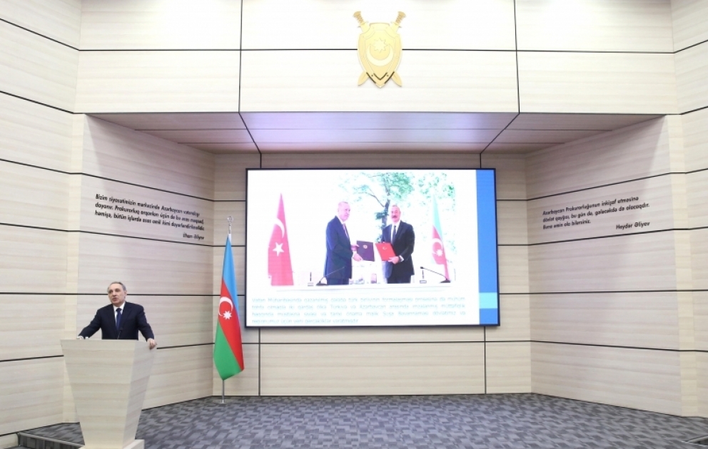 Baş Prokurorluqda Prezident İlham Əliyevin ölkə rəhbəri seçilməsinin 20-ci ildönümü ilə əlaqədar tədbir keçirilib