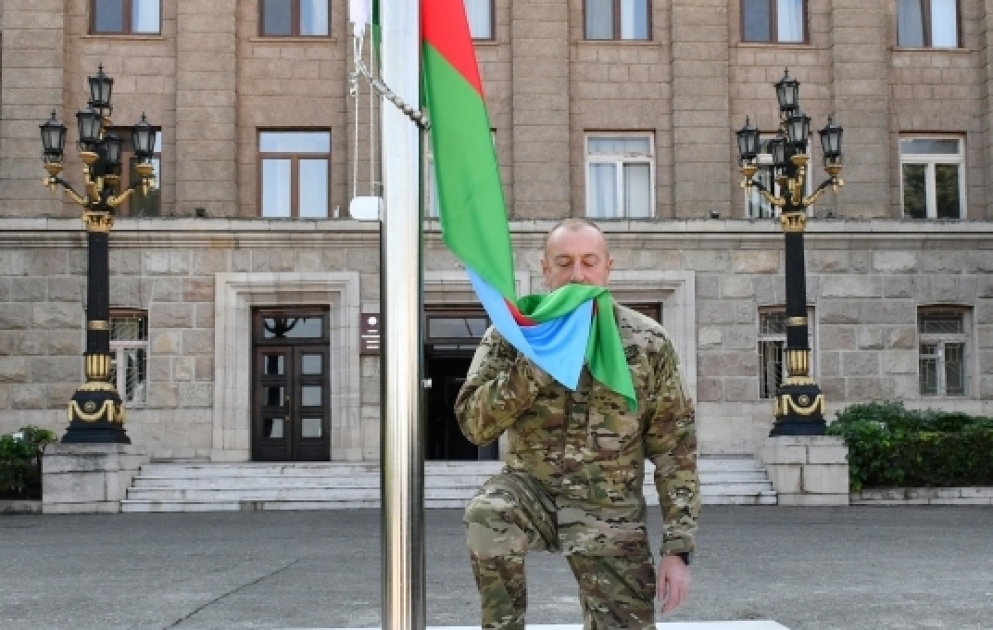 President Ilham Aliyev raised national flag of Azerbaijan and made a speech in Khankendi city