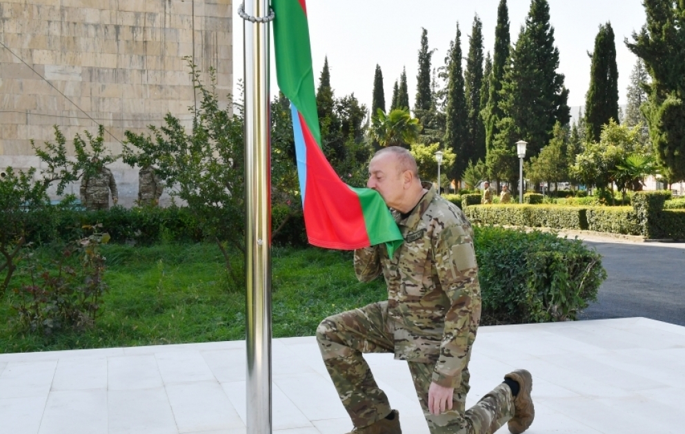 President Ilham Aliyev raised national flag of Azerbaijan in Aghdara city