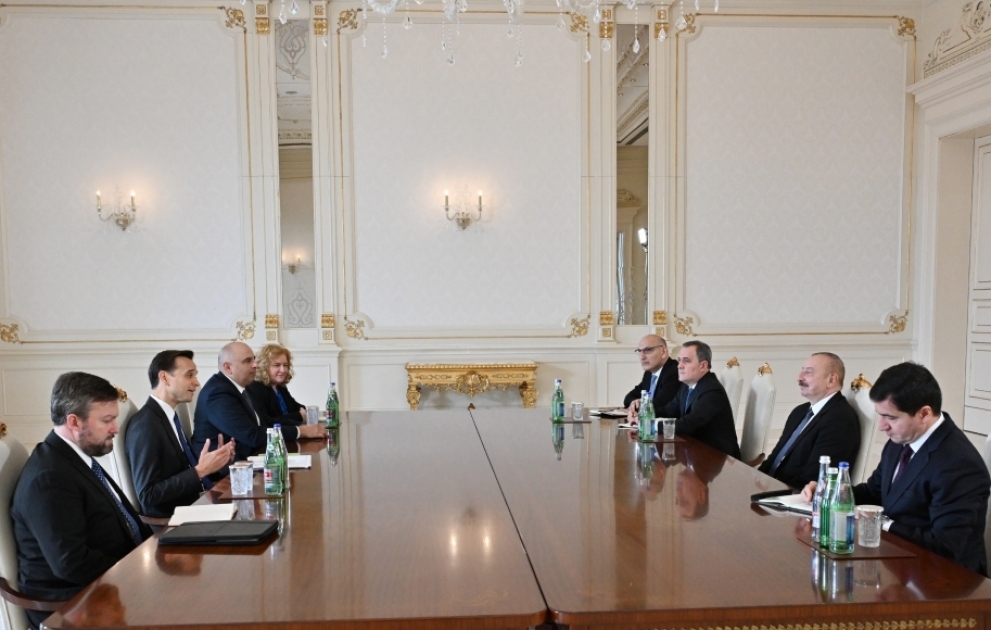Президент Ильхам Алиев принял представителя Государственного департамента США