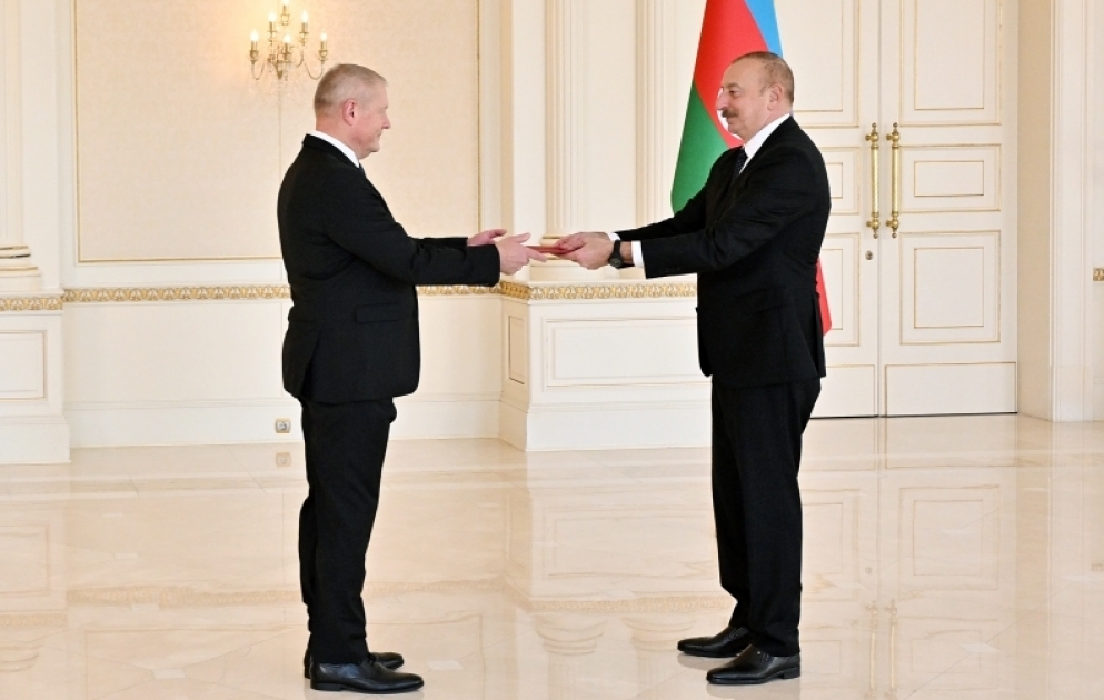 Präsident Ilham Aliyev empfängt neuen lettischen Botschafter