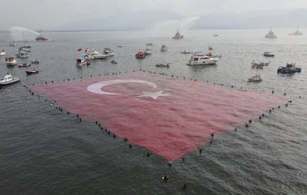Türkiyə Hərbi Dəniz Qüvvələrinin ən böyük paradı