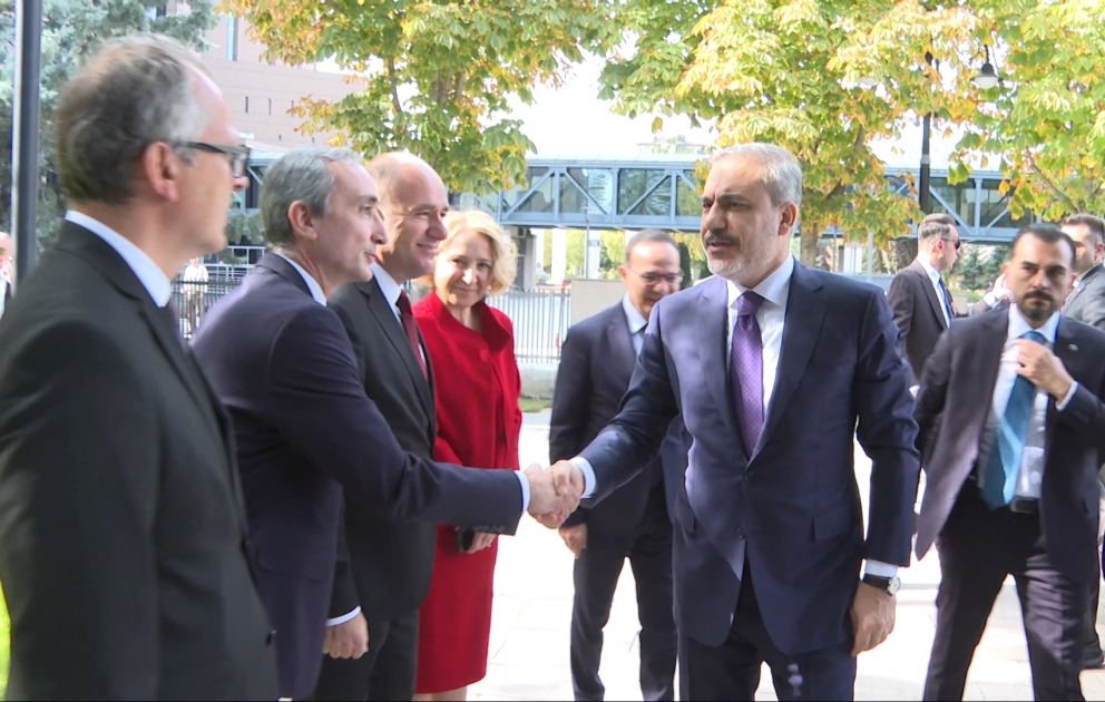 Hakan Fidan Aİ ölkələrinin Türkiyədəki səfirləri ilə görüşüb