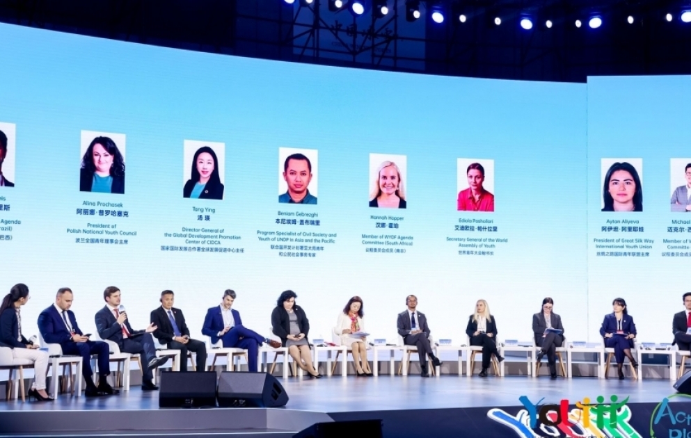 Pekində Dünya Gənclərin İnkişaf Forumu keçirilir