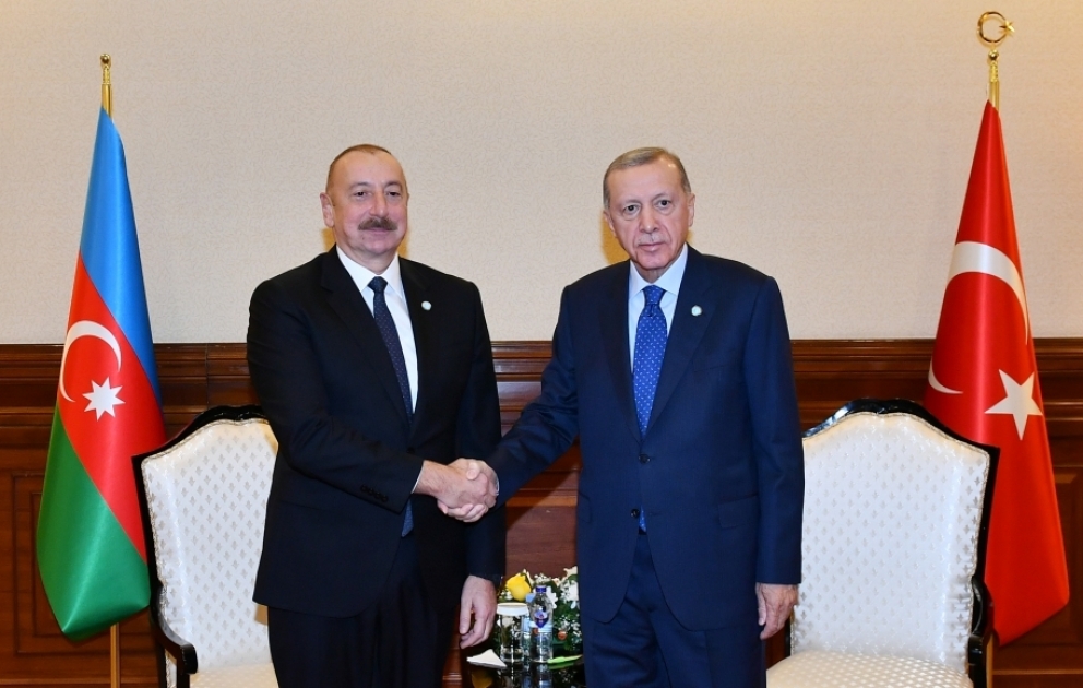 Astanada Azərbaycan Prezidenti İlham Əliyevin Türkiyə Prezidenti Rəcəb Tayyib Ərdoğan ilə görüşü olub