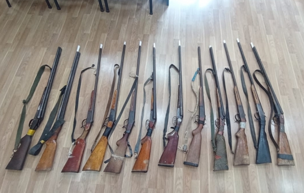 Neftçalada 12 nəfərdən qanunsuz saxlanılan odlu silahlar götürülüb