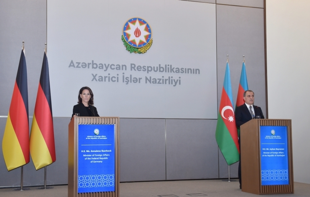 Almaniya və Azərbaycan XİN nazirlərinin brifinqi CANLI