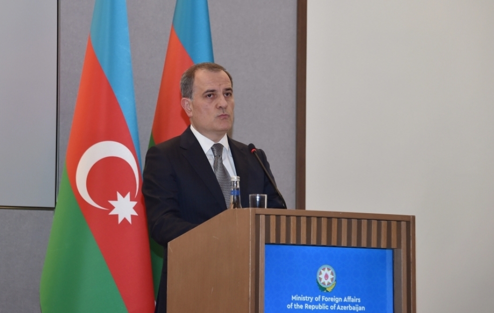 Azərbaycanın XİN başçısı alman həmkarını torpaqlarımızın işğalının ağır nəticələri barədə məlumatlandırıb