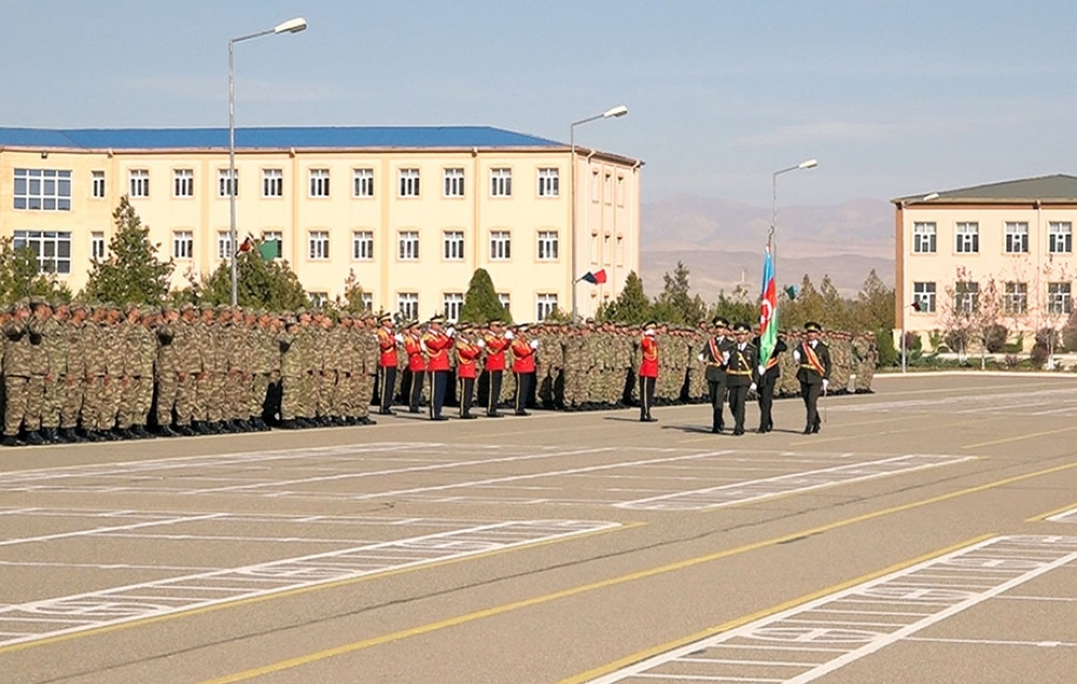 Ümumqoşun Orduda gənc əsgərlərin andiçmə mərasimi keçirilib
