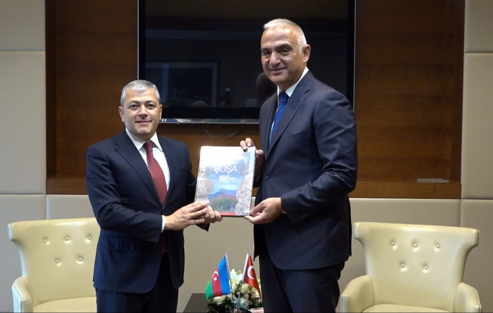 Prezidentin Şuşa rayonunda xüsusi nümayəndəsi Türkiyənin mədəniyyət və turizm naziri ilə Şuşada görülən işlərdən danışıblar