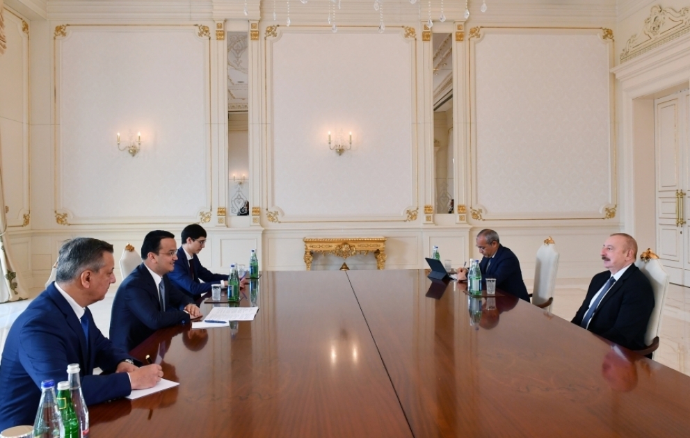 Le président azerbaïdjanais reçoit le ministre ouzbek de l’Investissement, de l’Industrie et du Commerce
