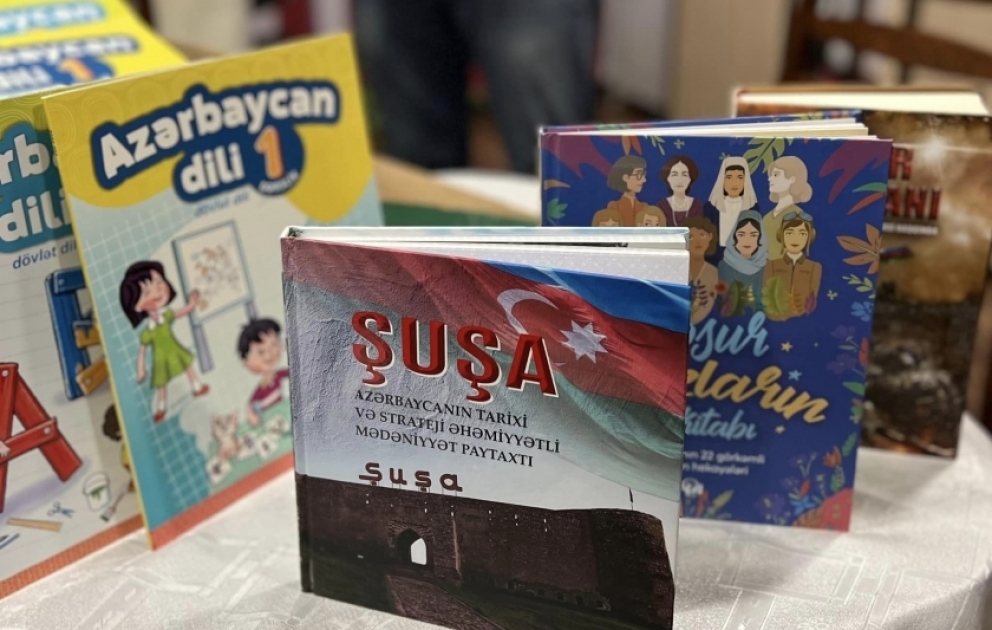 İrpendə akademik Zərifə Əliyeva adına “Linqvist” liseyinə Azərbaycan dili fənni üçün dərsliklər verilib