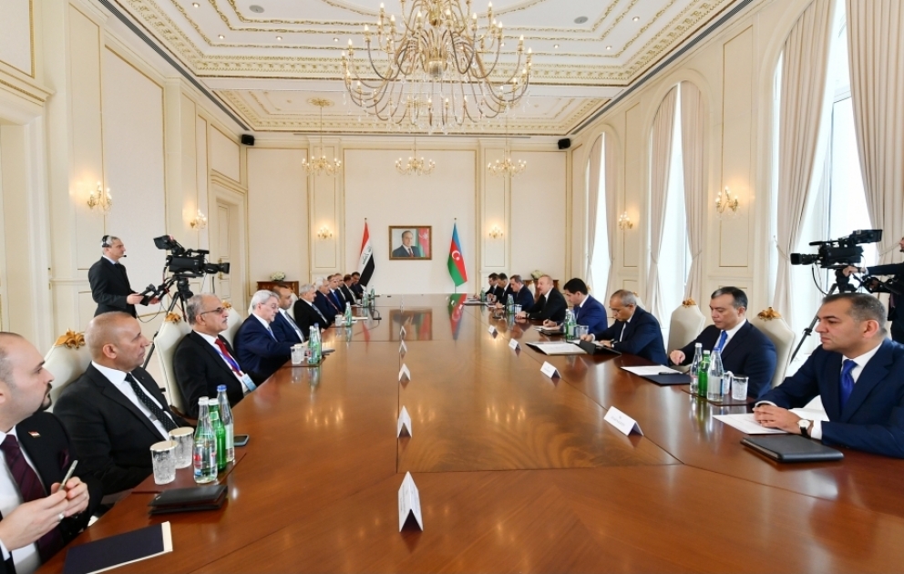 Les présidents azerbaïdjanais et irakien ont eu un entretien élargi aux délégations