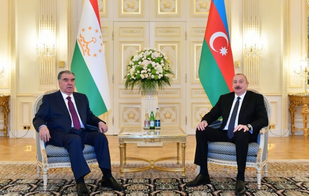 Azərbaycan Prezidenti İlham Əliyev Tacikistan Prezidenti Emoməli Rəhmon ilə görüşüb