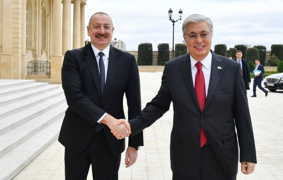 Le président Ilham Aliyev s’entretient avec son homologue kazakh Kassym-Jomart Tokaïev