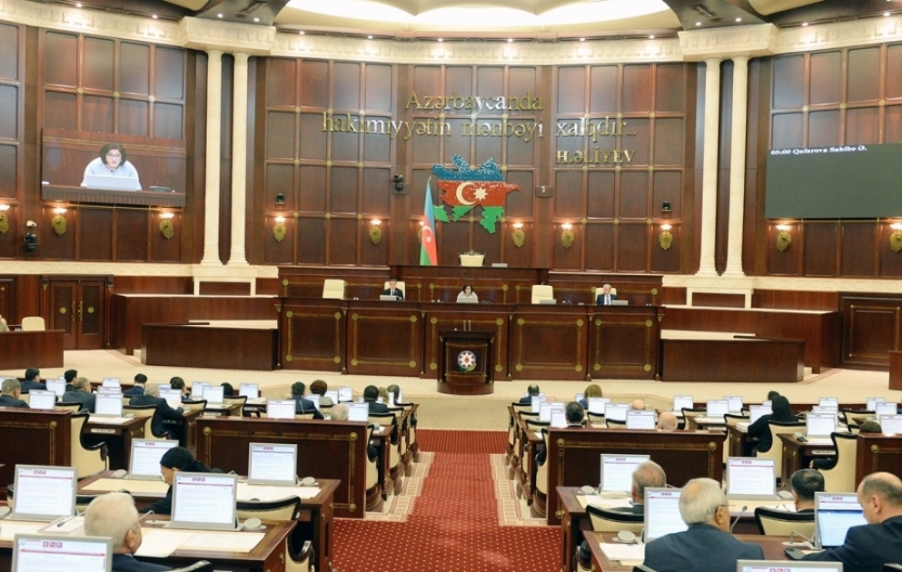 Uzun illər gözlənilən qanun nəhayət qəbul olundu