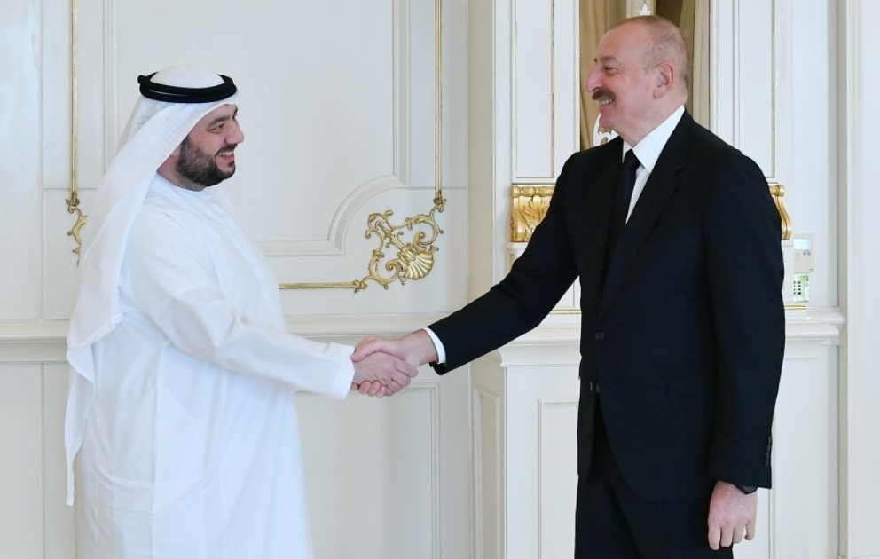 President Ilham Aliyev received UAE Minister of Investment