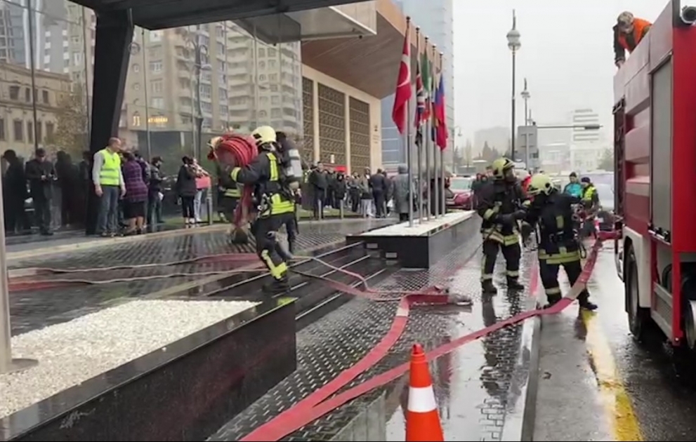 FHN biznes mərkəzində yanğın-taktiki təlim keçirib
