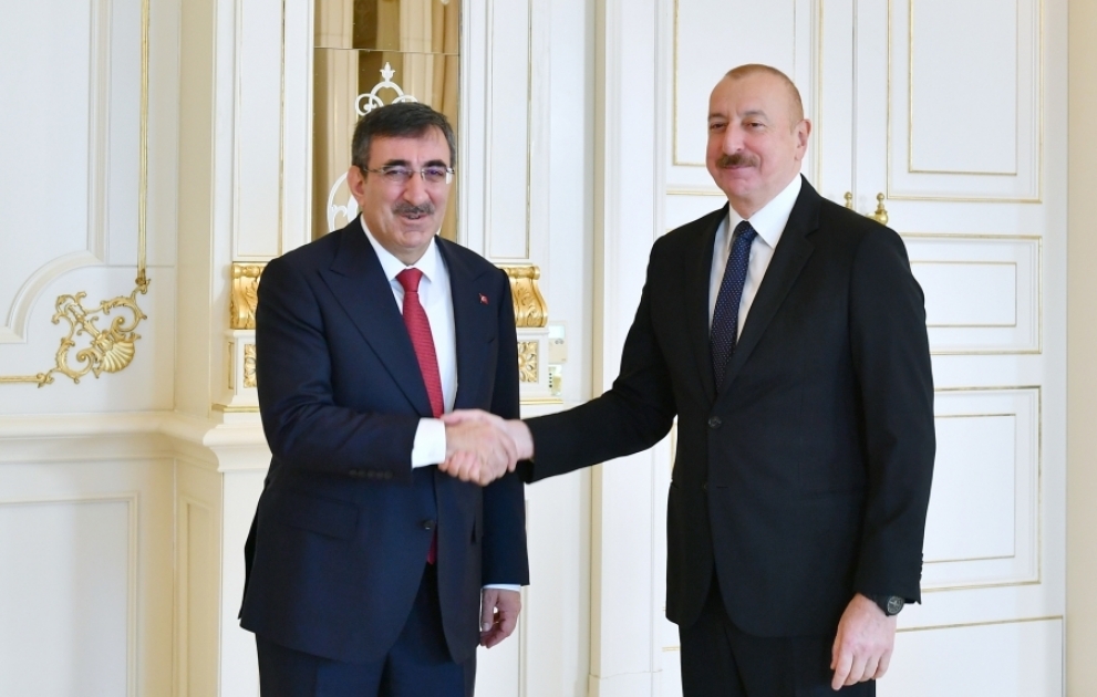 Le président Ilham Aliyev reçoit le vice-président turc Cevdet Yilmaz