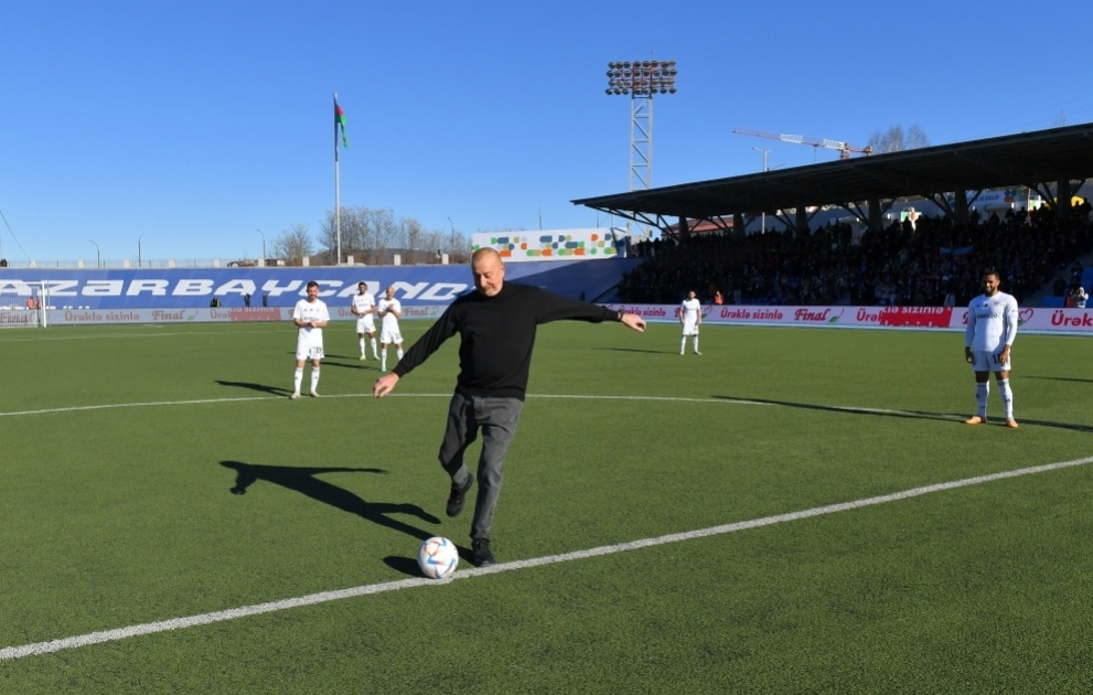 Tarixi anlar: Xankəndidə “Qarabağ”- MOİK oyunu