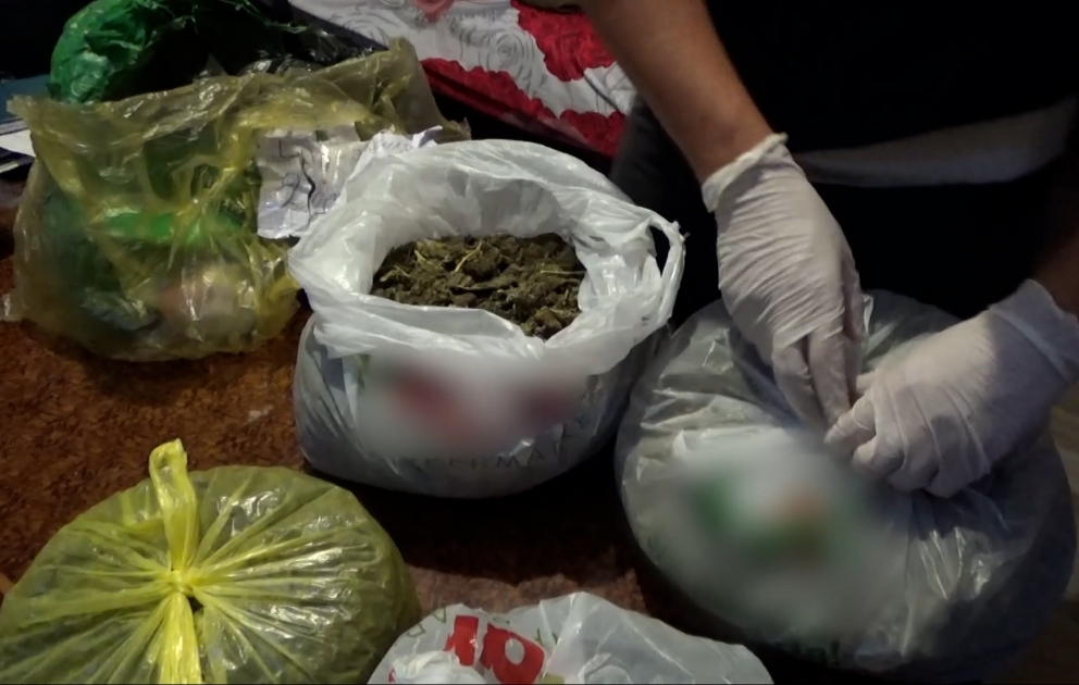 Bakı sakinləri 10 kiloqram narkotiklə tutuldu