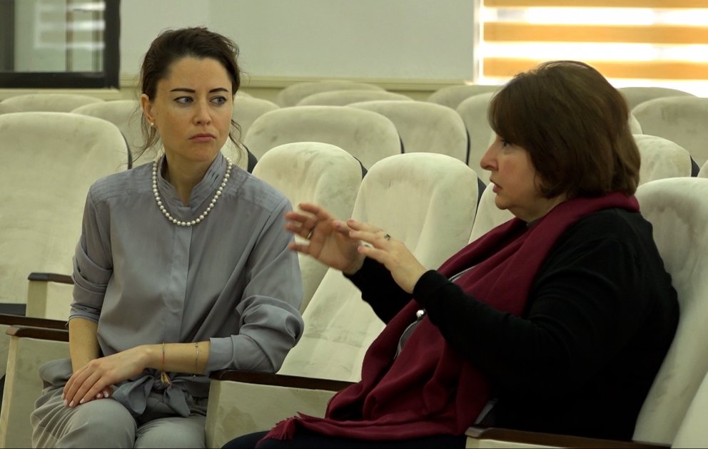 Zümrüd Dadaşzadə: İfaçı festivallarda, müsabiqələrdə cilalanır