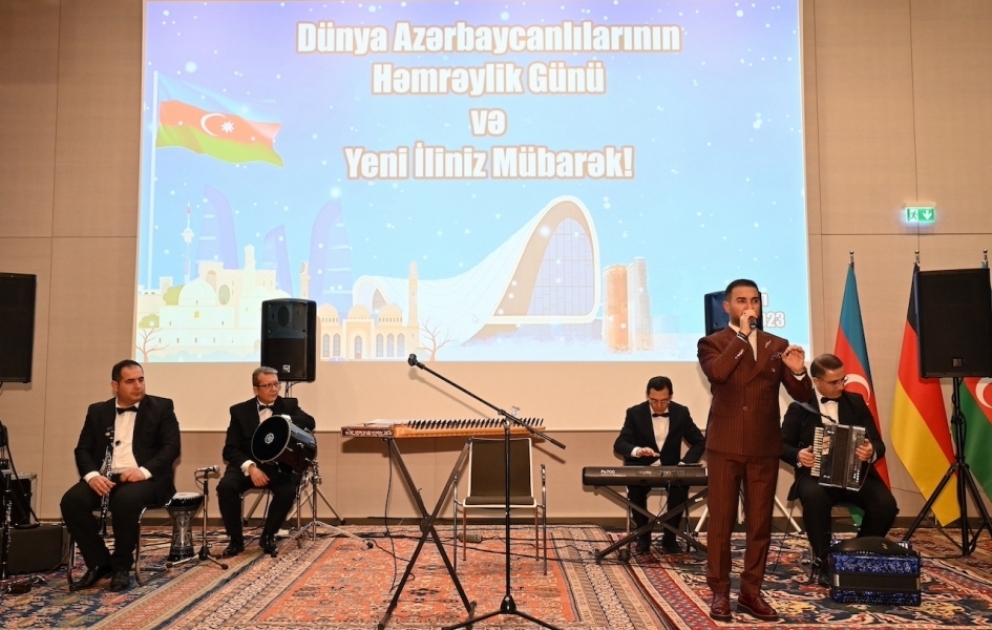 Berlində Dünya Azərbaycanlılarının Həmrəyliyi Günü təntənə ilə qeyd olunub