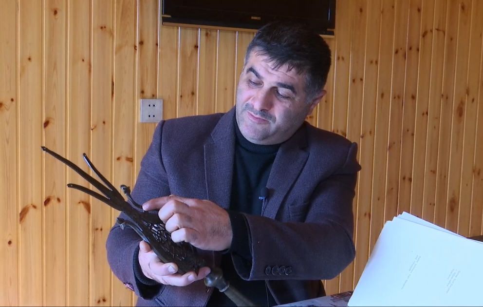 Şah İsmayılın döyüş bayrağının başlığı Astaranın kəndində qorunur