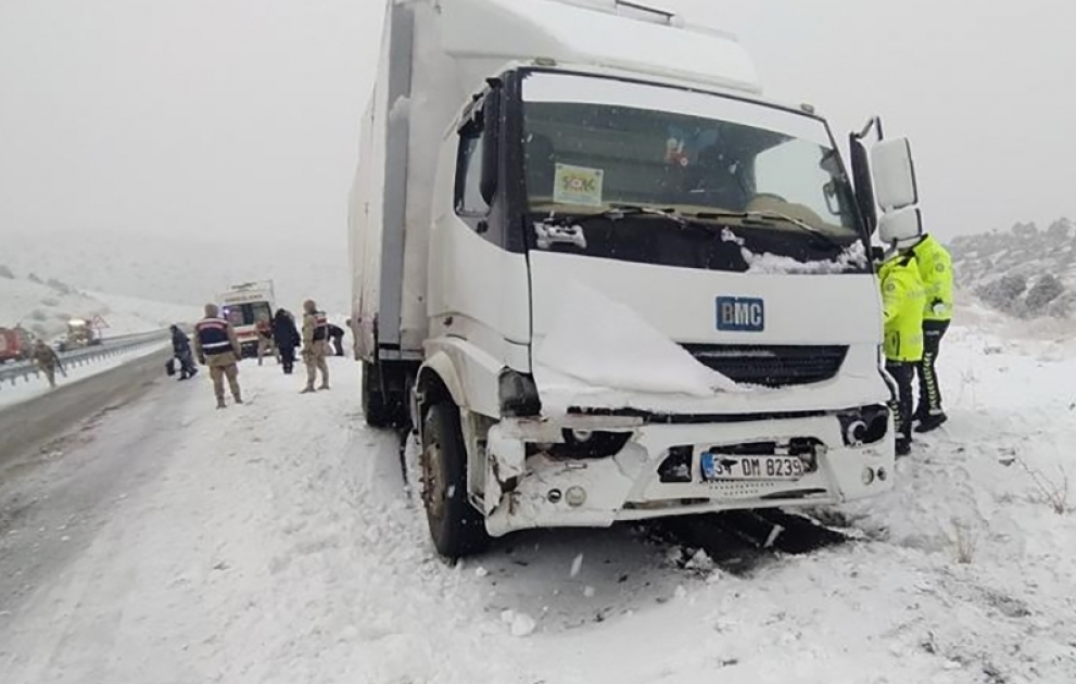 Türkiyədə avtobus qəzası – ölənlər və yaralananlar var