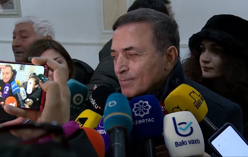 Mənsum İbrahimov: Aygün Bəylər unikal sənətkar idi