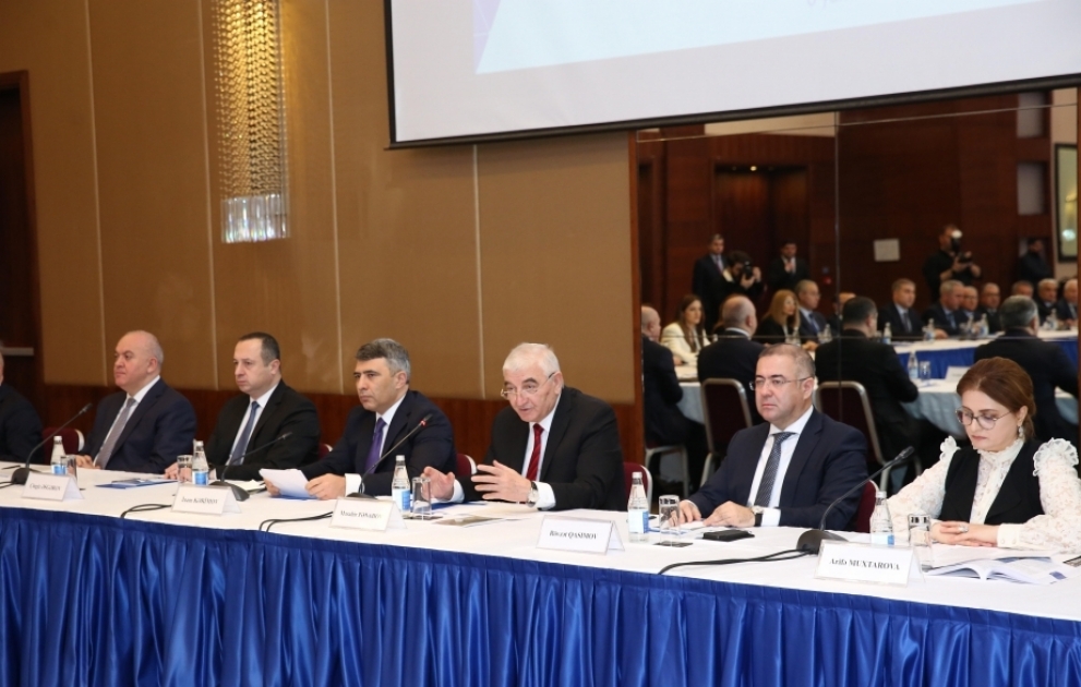 Seçki mübahisələrinin məhkəmə qaydasında həlli mövzusunda seminar-müşavirələrə başlanılıb