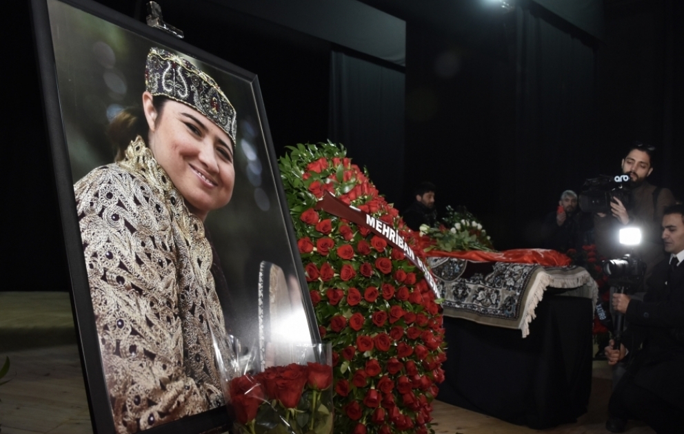 Айгюн Бейляр проводили в последний путь