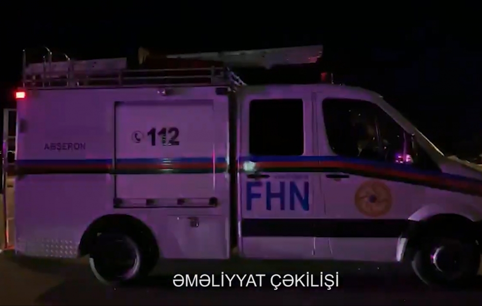 Sıxılı vəziyyətdə qalan sürücü xilas edidi