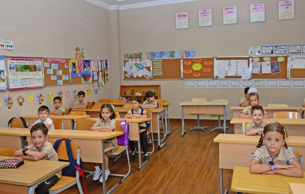Daimi qeydiyyatı olmayan valideynlər bu məktəbləri seçə bilər