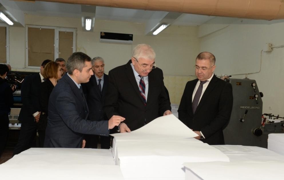 Prezident seçkiləri ilə əlaqədar seçki bülletenlərinin çapına başlanılıb
