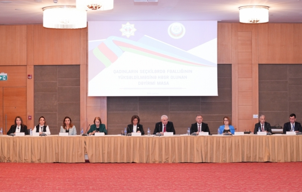 Qadınların seçkilərdə fəallığının yüksəldilməsinə həsr olunan dəyirmi masa keçirilib