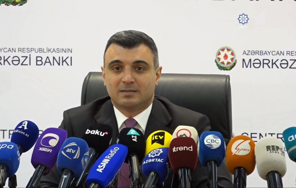 Mərkəzi Bank uçot dərəcəsini azaldıb