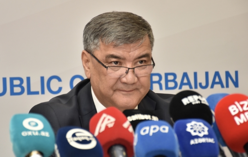 Qırğız deputat: Seçkilərdə bütün namizədlər üçün bərabər şərait və imkan yaradılmışdı