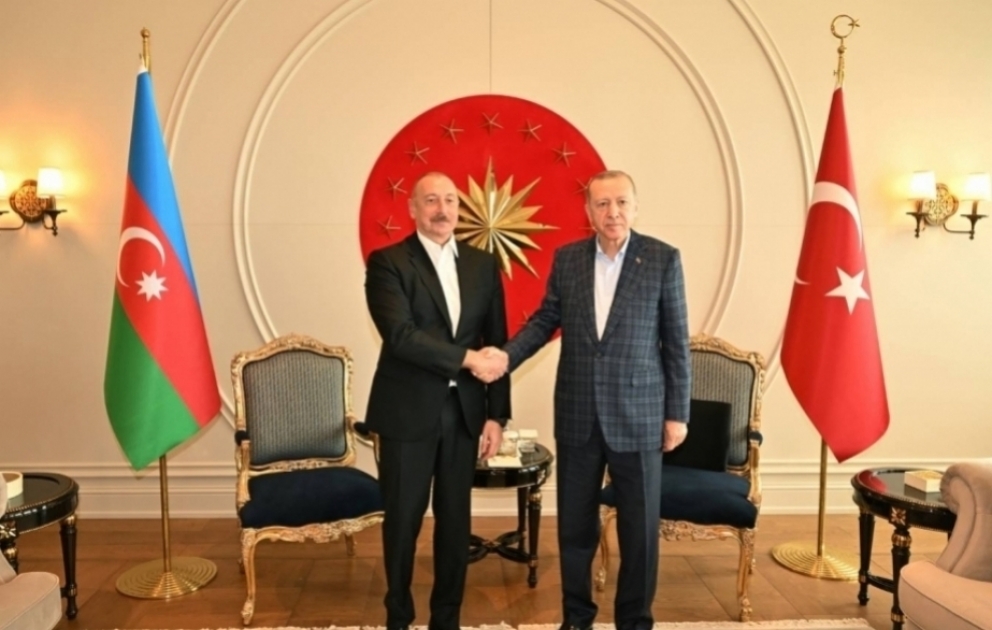 AZƏRTAC XƏBƏR VERİR: Prezident təbrikləri qəbul edir