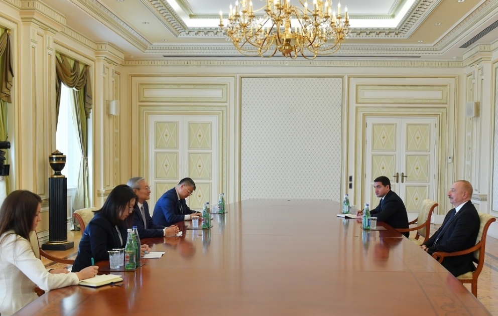 Le président Aliyev reçoit le secrétaire général de l'Organisation de coopération de Shanghai